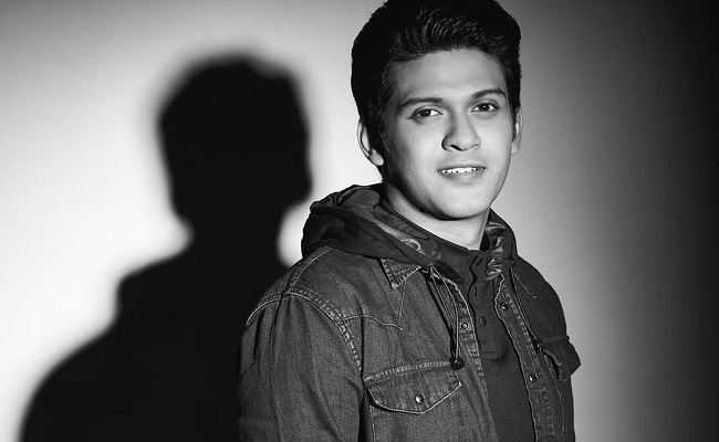 Actor Naveen Polishetty meets with a car accident in the United States and fractures his arm