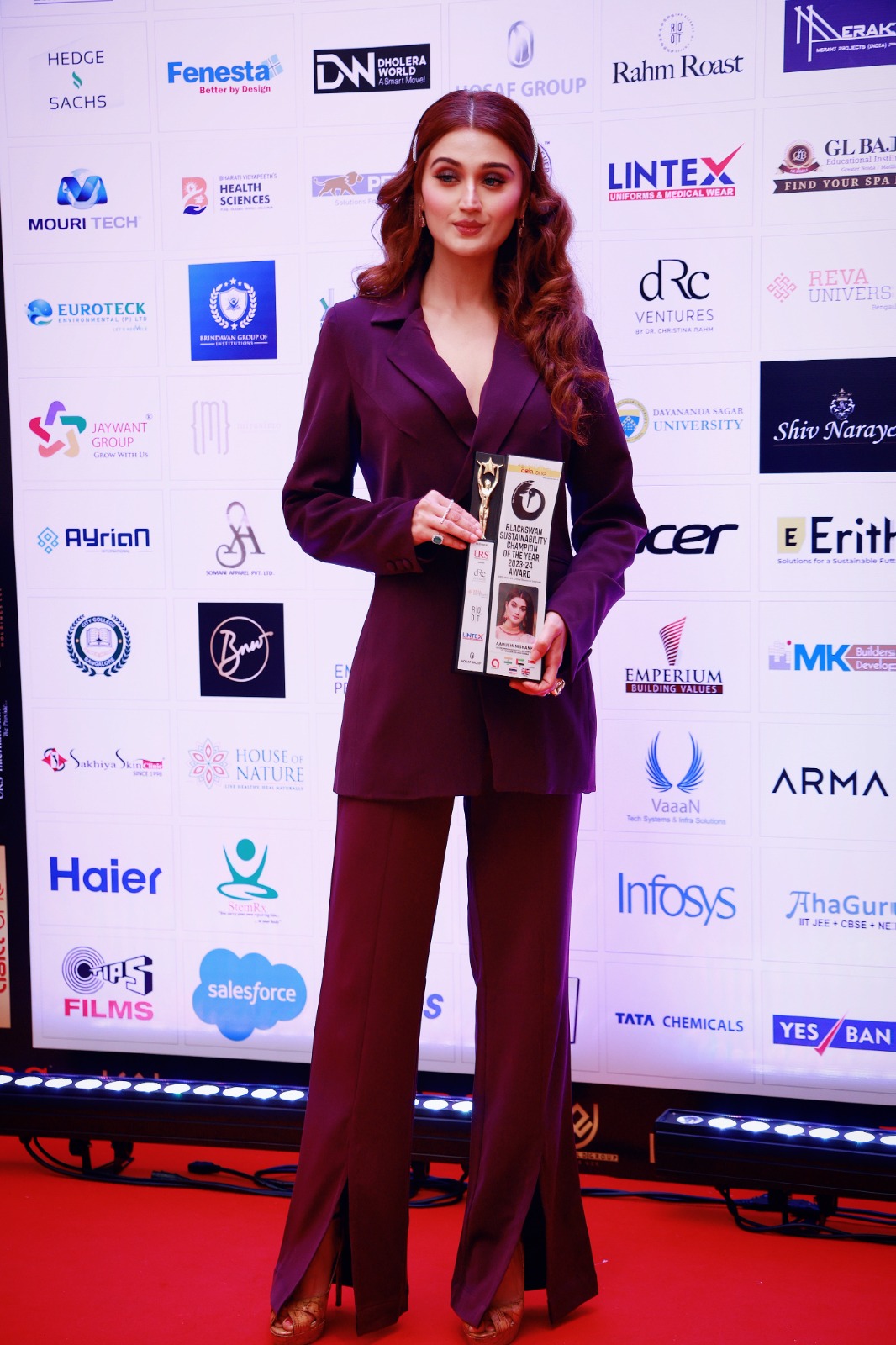 Congratulations: Arushi Nishank wins big at Asia One awards, receives honourable trophy for 'Black Swan Sustainability Champion Of The Year 2023-24'