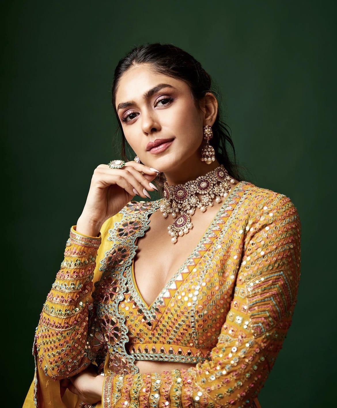 Fans' demand calls for multilingual release of Mrunal Thakur’s "The Family Star", Mrunal says flooded with requests from fans for a Hindi release