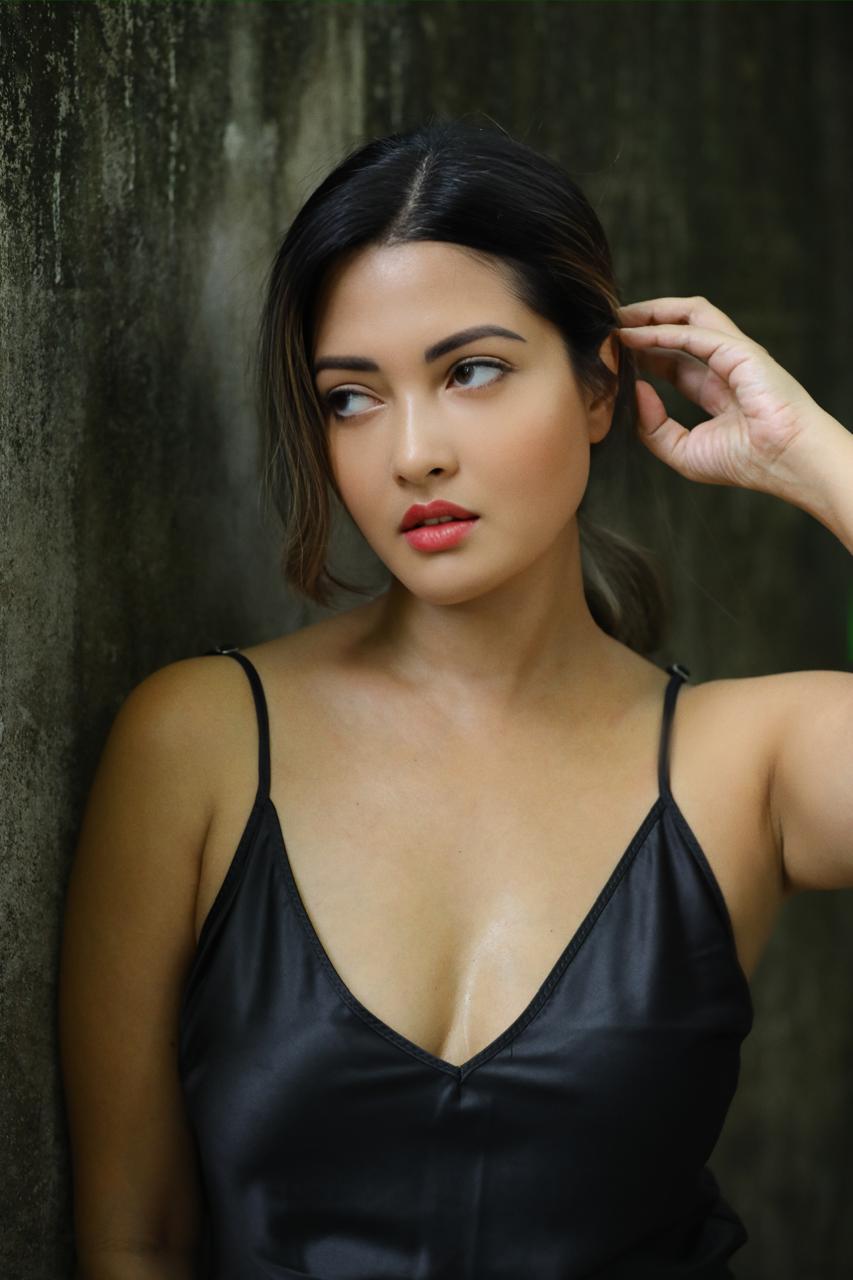 Riya Sen Makes Stunning Hollywood Debut with "Highway 905"