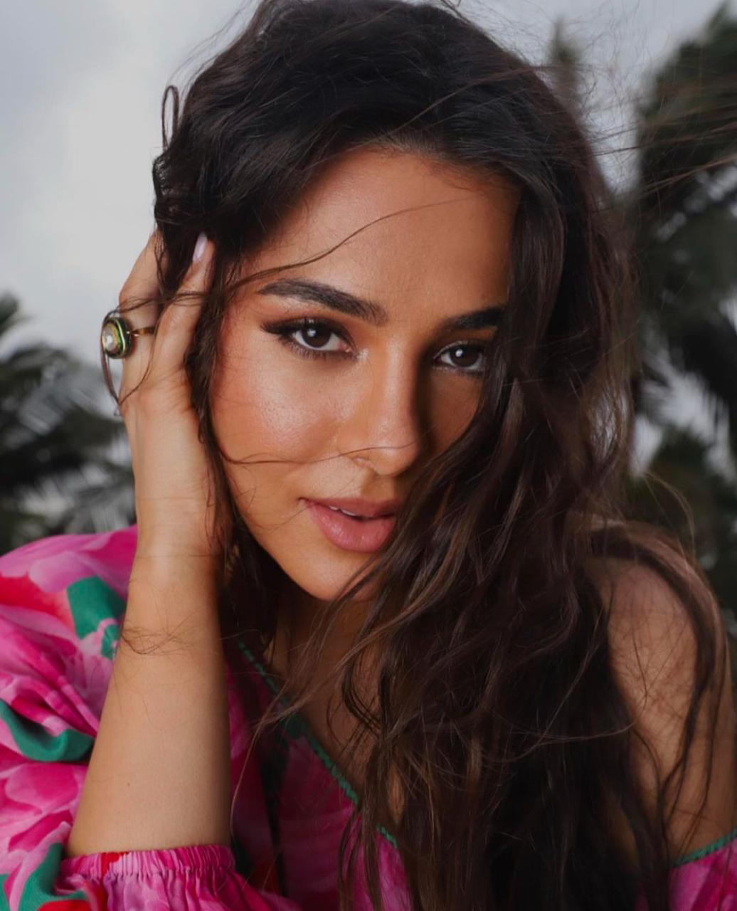 TOP 6 influential personalities leaving an indelible mark with significant contributions to their respective fields