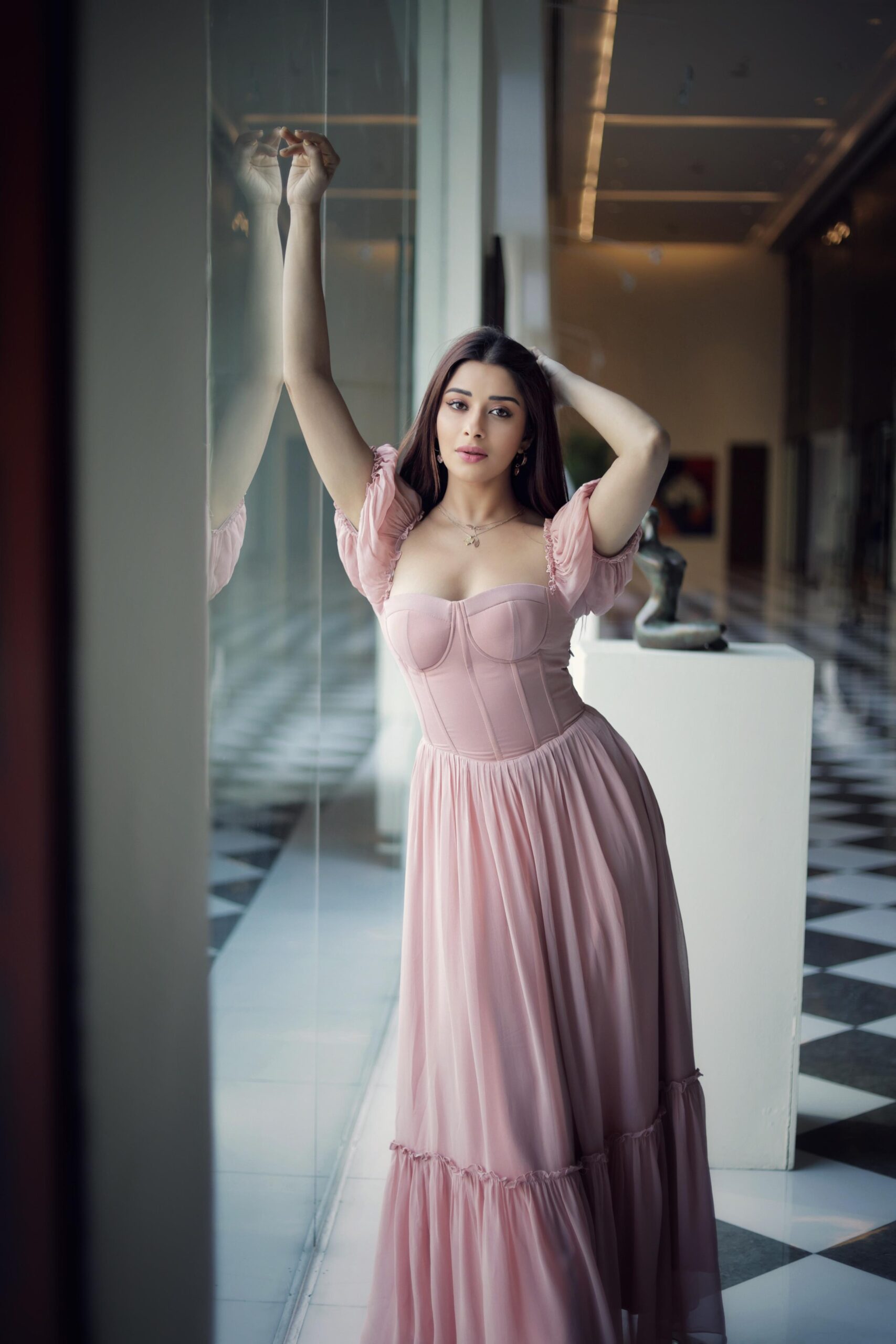 Nyrraa M Banerji all set to celebrate New year's eve with family and close friends, actress shares thanksgiving for her fans for a special year