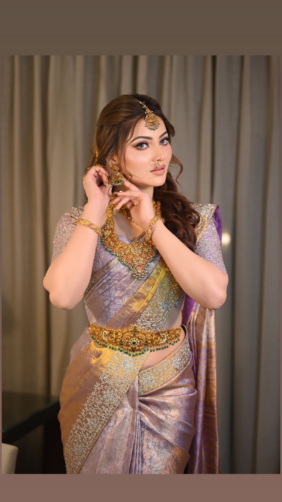 Daaku Maharaj Promotions: Urvashi Rautela stuns in a limited edition super expensive Kanjeevaram diamond saree, looks ravishing in a jewellery piece worth 61 lakhs!