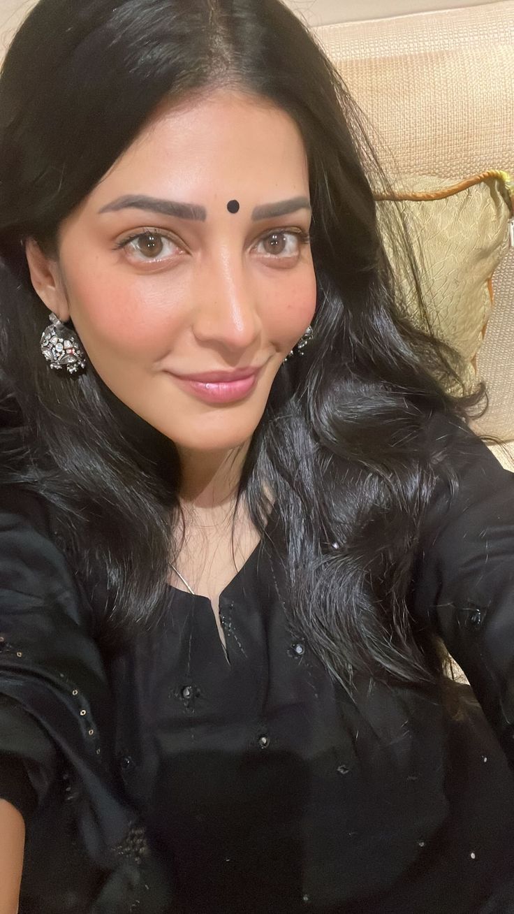 Shruti Haasan Embraces Singlehood: “I Genuinely Love Myself the Most Right Now”