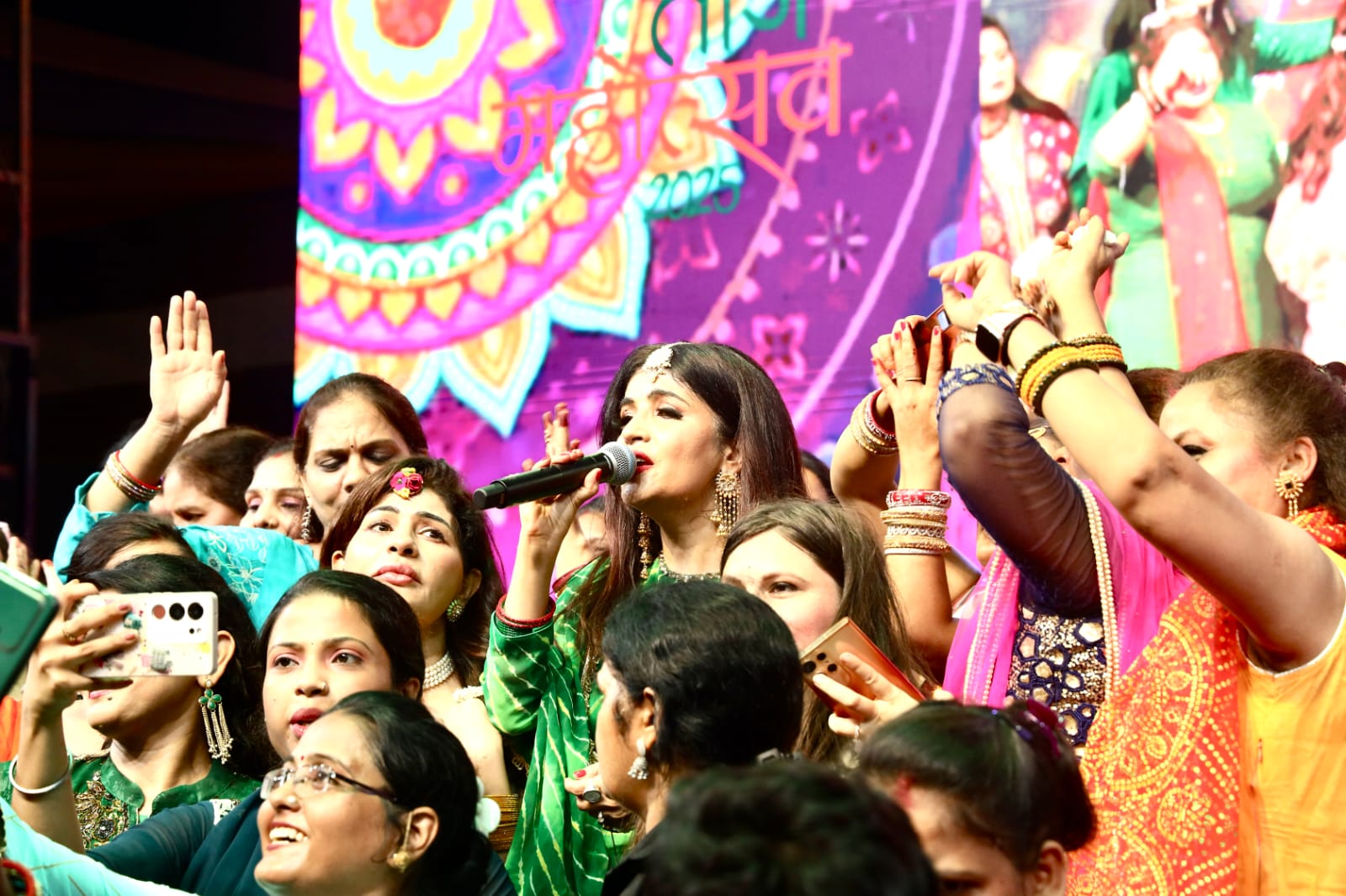 Shibani Kashyap Ignites the Spirit of Womanhood with Electrifying Performance of Her Song