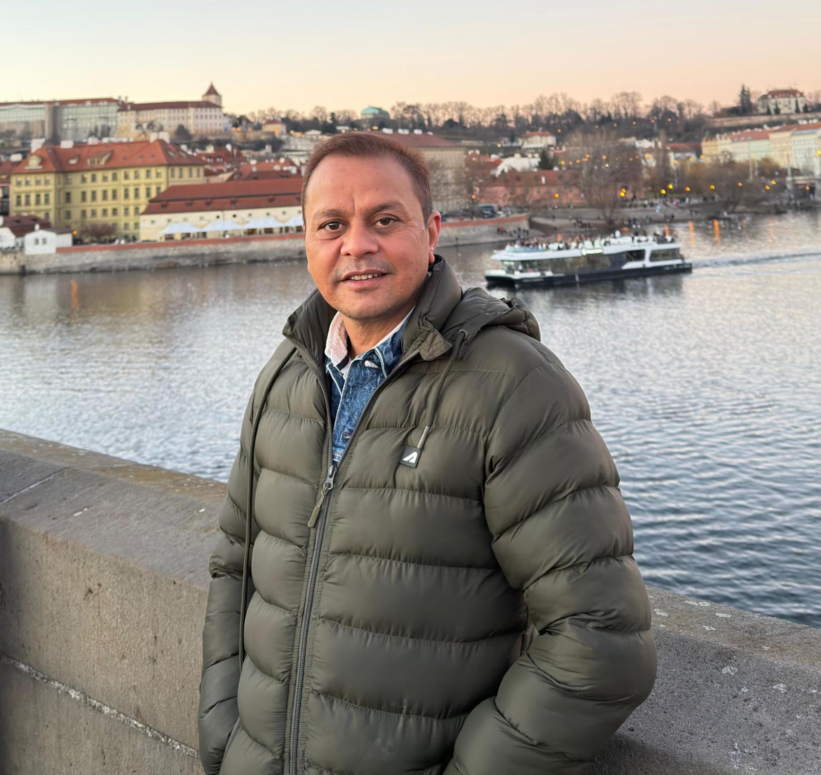 Traveling is about breaking out of the bubble: Entrepreneur Gauravv Saxena