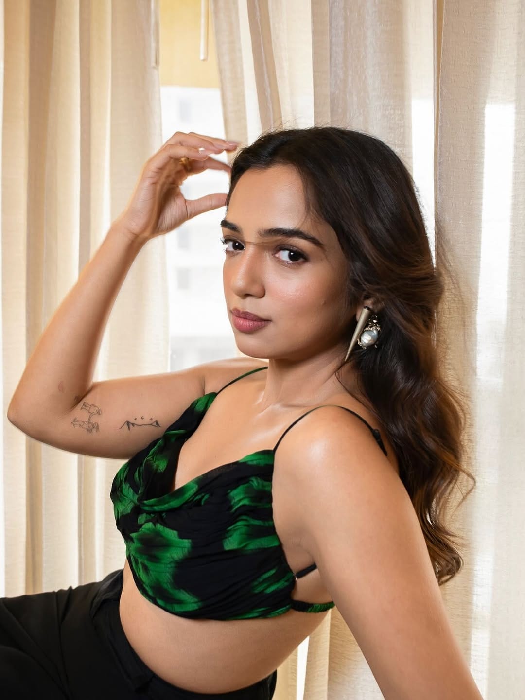 Gudgudi: Ahsaas Channa Stars in Casting Director Mukesh Chhabra’s Bolti Khidkiyaan- Poster Out Now