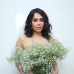 Nikita Rawal covered her body with flowers, crossed all limits of boldness – see photos