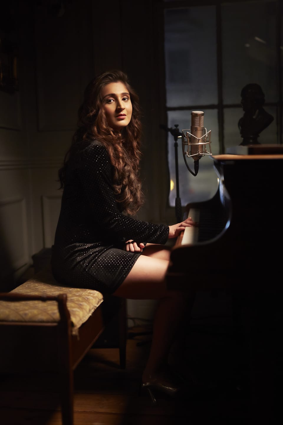 Dhvani Bhanushali out with her next single, a soulful ballad ‘Ek Tarfa’, on Hitz Music!