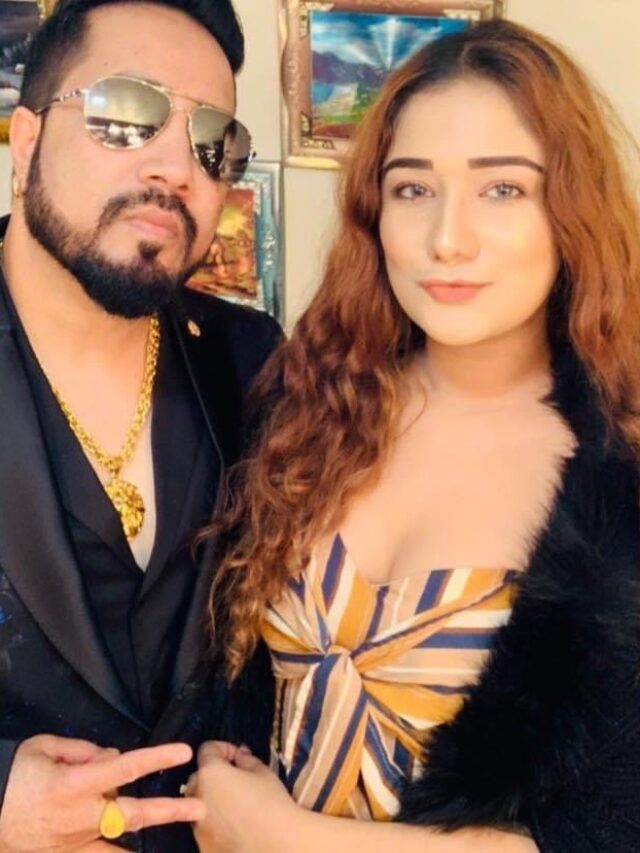 Singer Megha Kishore shares her biggest take away from Mika Singh with whom she performs