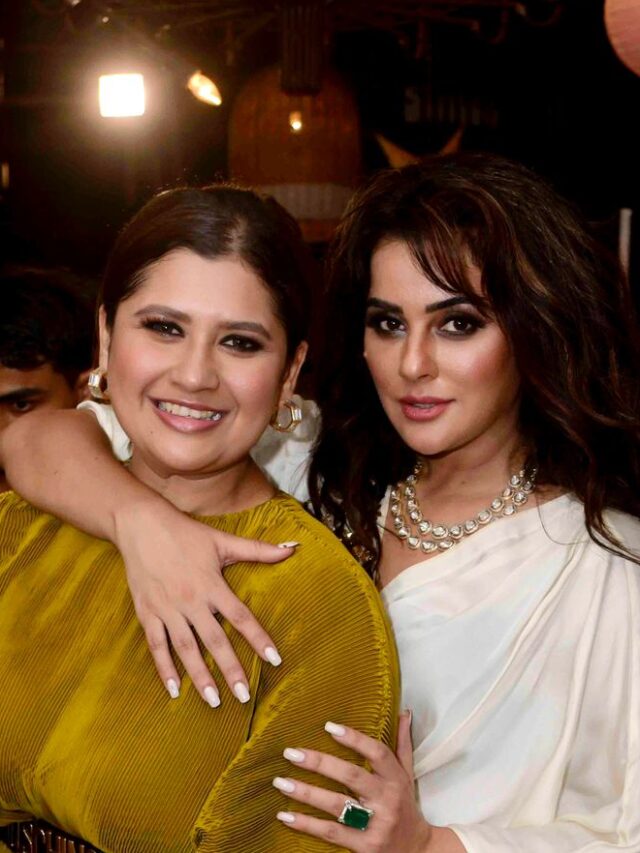 Ace designer Manali Jagtap & actor/producer Sara Arfeen Khan’s Diwali Carnival at TruTramm trunk juhu was the talk of the town