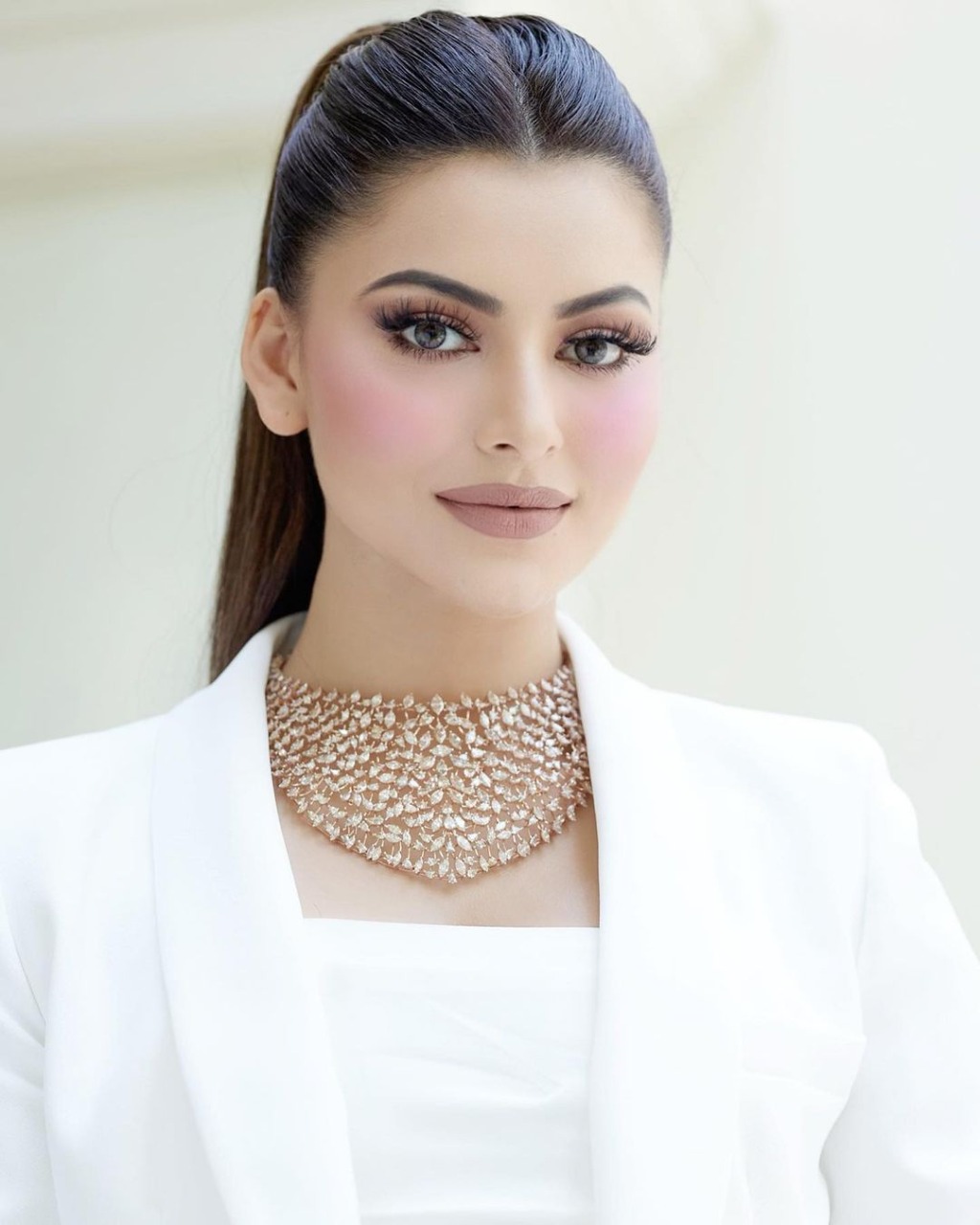 Urvashi Rautela speaks on the safety of girls over the viral room video of Virat Kholi saying, "Imagine they did the same with a girl’s room"