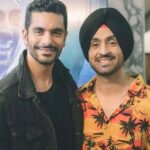 Diljit Dosanjh and Angad Bedi share a special moment at his concert in Mumbai, watch video!
