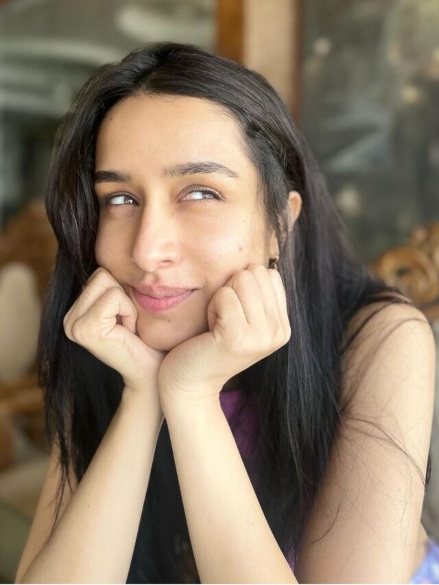 Fans overflood Shraddha Kapoor’s comment section as they discuss ‘love in 2023’ after she watches the trailer of ‘Tu Jhoothi Main Makkaar’