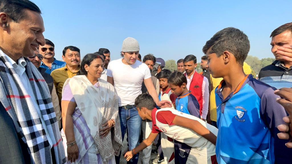 Maharishi Aazaad Cricket Championship spearheaded by the ultimate megastar Maharishi Aazaad saw more than 3 lakhs people