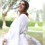 Kavya Thapar Shares her views on Patriotism and Wishes her fans on Republic Day