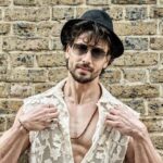 Tiger Shroff Shares Uber Stylish Clicks From London; Check It Out!