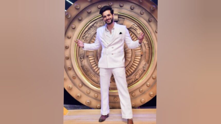 Abhishek Malhan Takes a Stand Against Trolling Culture Calls Out Influencer Sufi for Mocking Creators