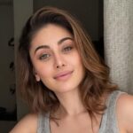 Shefali Jariwala 1751090431958 1751090432220