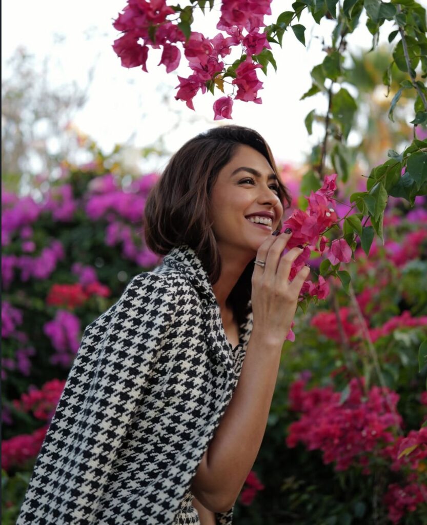 aae909b1 348f 44fa b406 ff7aaf85e5c0