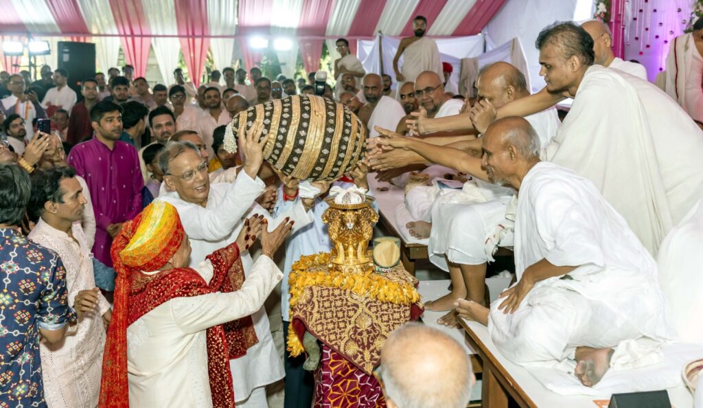 For the First Time in Maharashtra, 59 Mumukshus Receive Auspicious Jain Diksha Muhurat; Over 5,000 Devotees Attend 3 WhatsApp Image 2025 11 26 at 22.53.28 8e465ae0